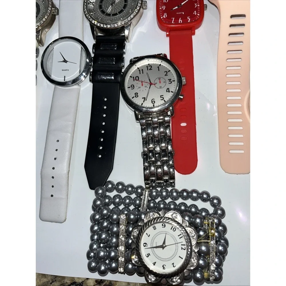 Watches Lot of 10 Women's‎ used Need Batteries